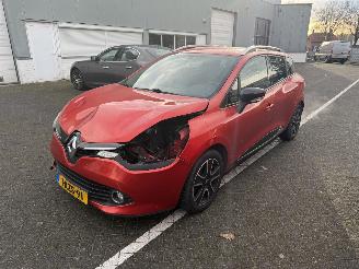 Vaurioauto  passenger cars Renault Clio 0.9 Tce Expression 2013/8