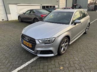 krockskadad bil auto Audi A3 1.0TFSI 2017/1