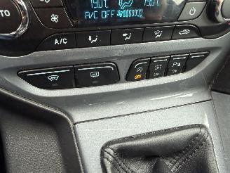 Ford  1.6 EcoBoost Lease Titanium picture 15