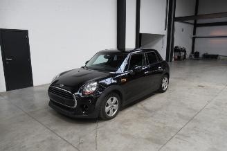 Unfallwagen Mini Cooper SEDAN 2017/5
