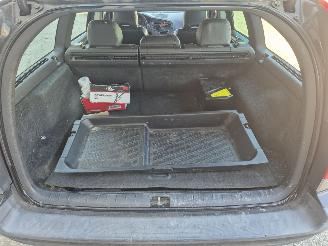 Volvo V-70 2.4T picture 14