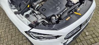 Mercedes GLA 220d 4Matic*Automaat*Ambiente*LED*DigitalDisplay*Navigatie*Nachtzicht paket*Parkeer paket* picture 5