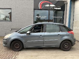 Vaurioauto  passenger cars Citroën C4 CITROEN C4 1.6D 2009 2009/3