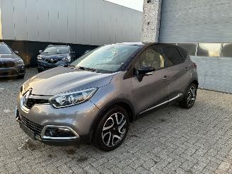 uszkodzony samochody osobowe Renault Captur RENAULT CAPTUR 1.5D 2014 2014/6