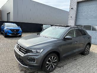 Vaurioauto  passenger cars Volkswagen T-Roc VW T-ROC 1.6D 2019 2019/4