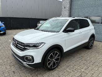 Schadeauto Volkswagen T-Cross VW T-CROSS 1.0TSI DSG 2019 2019/12