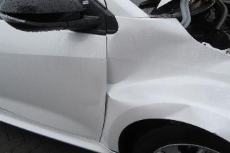 Mazda 2 Hybrid - 1.5 Centre-line picture 12