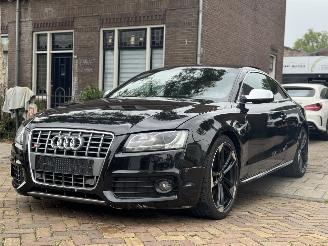 krockskadad bil auto Audi S5 4.2 QUATTRO COUPE 2010/1