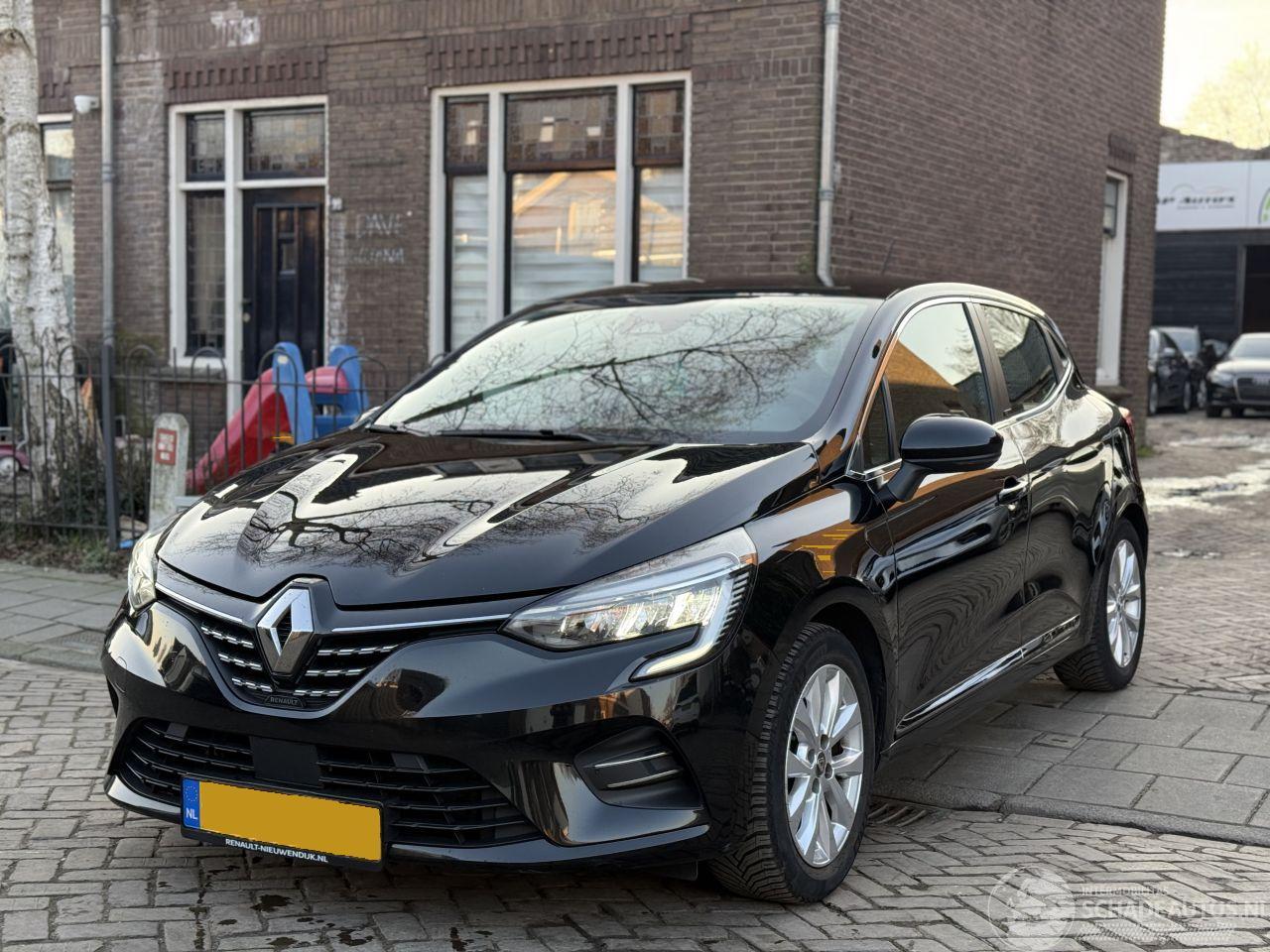 Renault Clio 1.6 E-Tech Hybrid 140 Intens AUTOMAAT