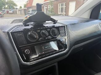 Volkswagen Up! 1.0 BMT Move Up picture 16