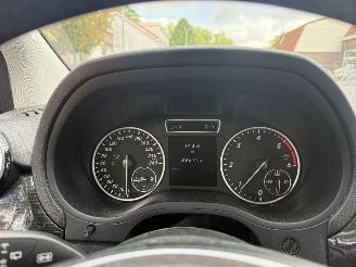 Mercedes B-klasse B180 NAP NL AUTO picture 16