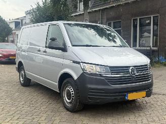 Volkswagen Transporter 2.0 TDI L1H1 28 Bulli picture 4
