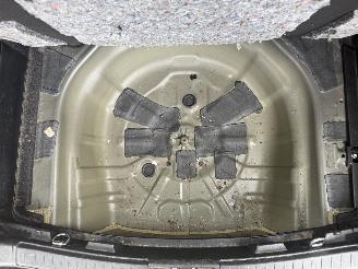 Toyota Auris Touring Sports 1.8 hybride lease AUTOMAAT picture 12