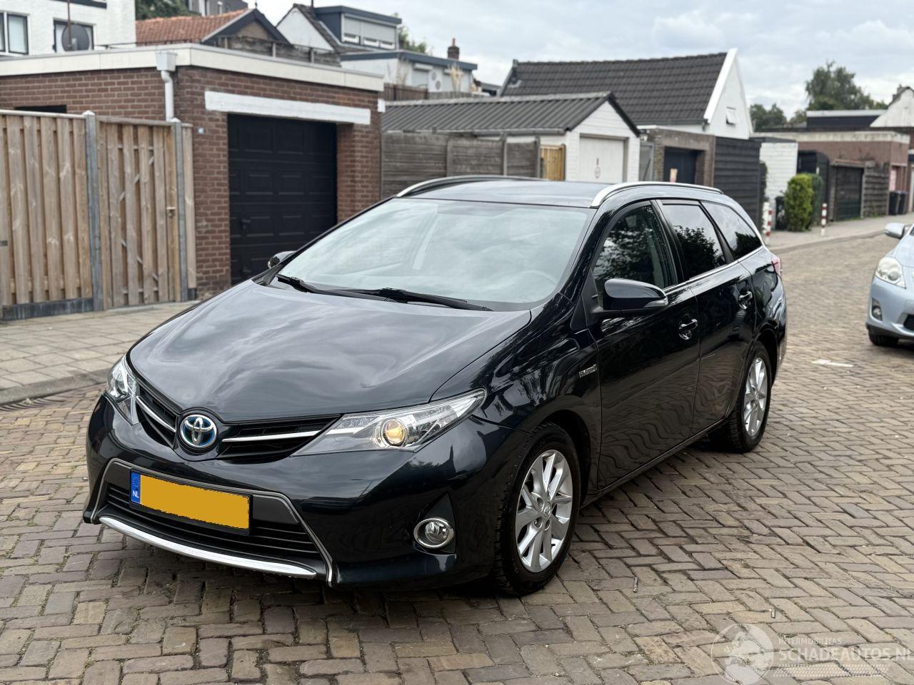Toyota Auris Touring Sports 1.8 hybride lease AUTOMAAT