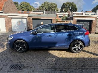 Volvo V-40 2.0 T4 R DESIGN Sport picture 12