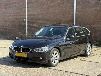 skadebil auto BMW 3-serie 320d 2012/1