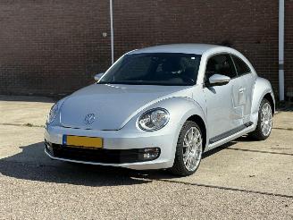 krockskadad bil auto Volkswagen Beetle 1.2 TSI Trend NAP!! 2013/1