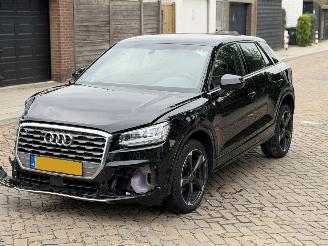 krockskadad bil auto Audi Q2 30 TFSI 2021/1