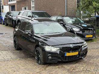 Damaged car BMW 3-serie 330e M PAKKET 2016/1