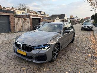 Vaurioauto  passenger cars BMW 5-serie 530e XDrive M PAKKET 2021/1