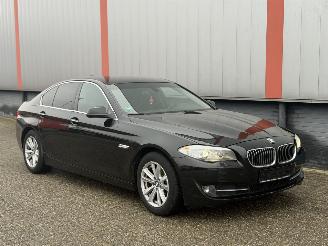 krockskadad bil auto BMW 5-serie 520d automaat 2011/1