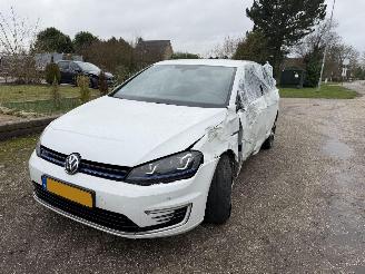Schadeauto Volkswagen Golf 1.4 TSI GTE AUTOMAAT 2015/1