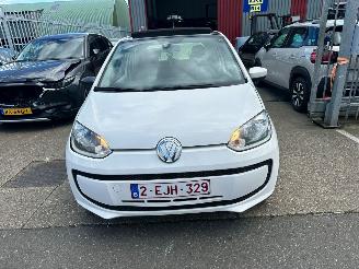 Volkswagen Up! 1.0 PANO picture 2