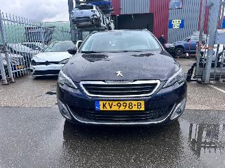 Peugeot 308 1.2 ALLURE picture 2