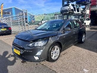 škoda osobní automobily Ford Focus 1.0 EcoBoost hybride 125PK 2021/1