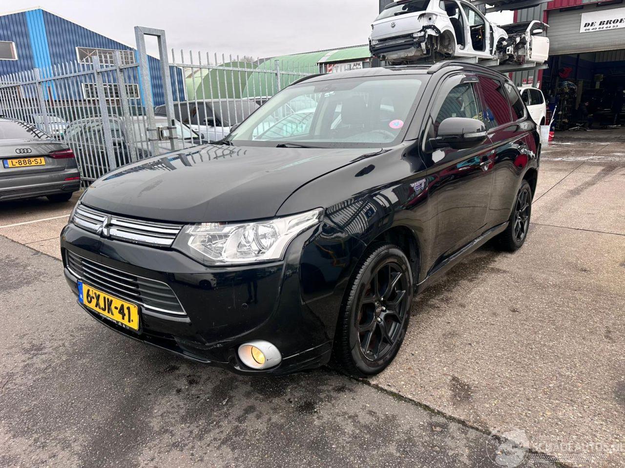 Mitsubishi Outlander 2.0 PHEV BUSINESS EDITION PLUG IN