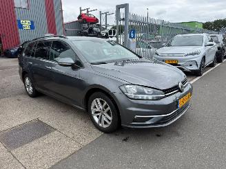 Volkswagen Golf 1.6 TDI / DSG / picture 3
