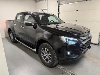 Schadeauto Isuzu D-Max AUTOMATIC 2025/5