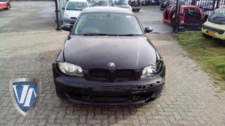 Salvage car BMW 1-serie 1 serie (E81), Hatchback 3-drs, 2006 / 2012 116i 1.6 16V 2008/11