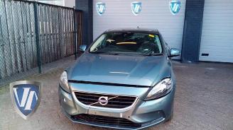 demontáž osobní automobily Volvo V-40 V40 (MV), Hatchback 5-drs, 2012 / 2019 2.0 D4 20V 2012