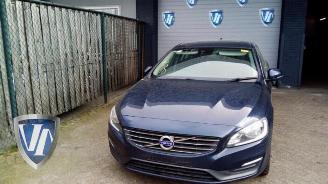 demontáž osobní automobily Volvo S-60 S60 II (FS), Sedan, 2010 / 2018 2.0 D4 16V 2014