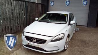 demontáž osobní automobily Volvo V-40 V40 (MV), Hatchback 5-drs, 2012 / 2019 2.0 D3 20V 2013