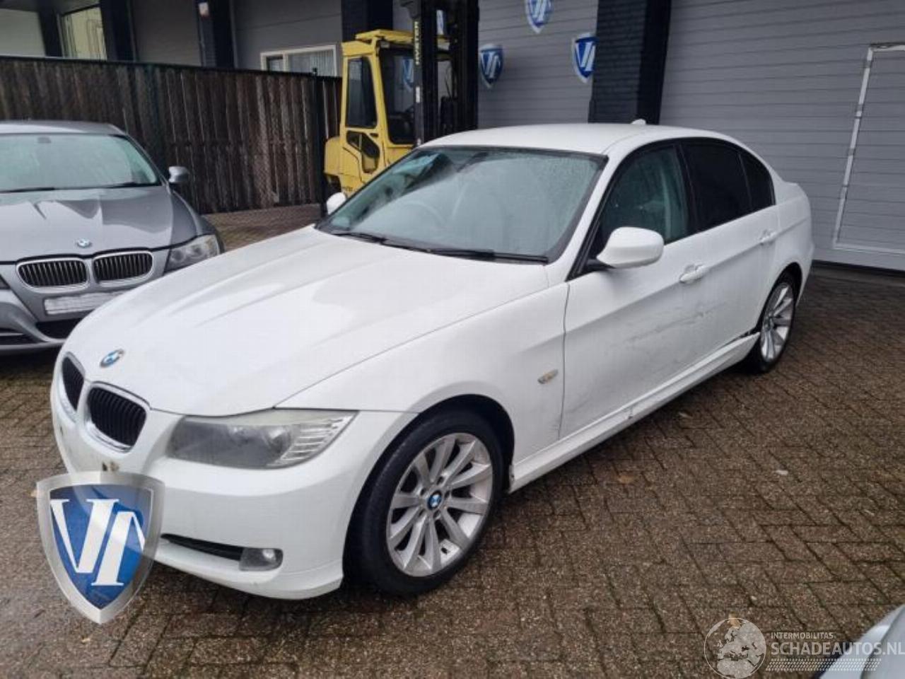BMW 3-serie 3 serie (E90), Sedan, 2005 / 2011 320d 16V