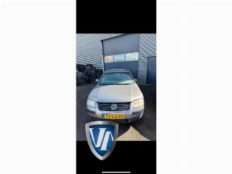 Coche siniestrado Volkswagen Passat Passat Variant (3B6), Combi, 2000 / 2005 1.9 TDI 100 2003/1