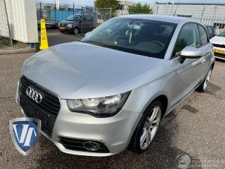 demontáž osobní automobily Audi A1 A1 (8X1/8XK), Hatchback 3-drs, 2010 / 2018 1.2 TFSI 2011/1