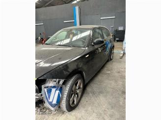 Coche siniestrado BMW 1-serie 1 serie (E87/87N), Hatchback 5-drs, 2003 / 2012 118i 16V 2008/10