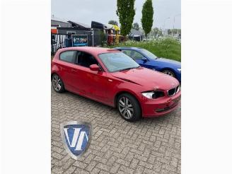 Vrakbiler auto BMW 1-serie 1 serie (E81), Hatchback 3-drs, 2006 / 2012 116i 2.0 16V 2010/5