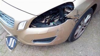 Volvo S-60 S60 II (FS), Sedan, 2010 / 2018 2.0 D3 20V picture 4