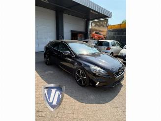 Coche siniestrado Volvo V-40 V40 (MV), Hatchback 5-drs, 2012 / 2019 2.0 D4 16V 2015/7