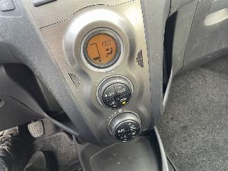 Toyota Yaris 1.3 5drs 74kw Clima picture 10