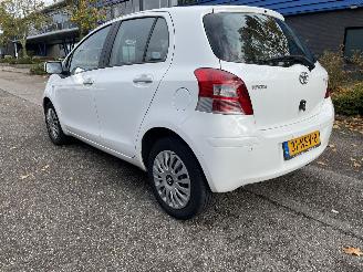 Toyota Yaris 1.3 5drs 74kw Clima picture 2