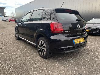 Vaurioauto  passenger cars Volkswagen Polo tsi 70kw 2015/9