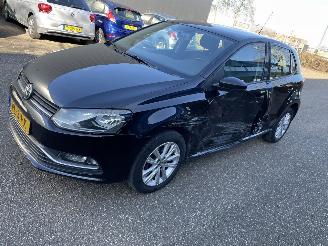 krockskadad bil auto Volkswagen Polo 1.0 5drs 55kw 2016/5