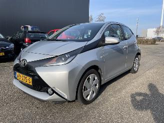 Schadeauto Toyota Aygo 5drs xplay 2017/10