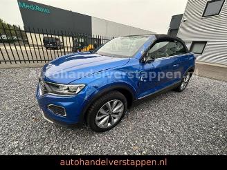 Schadeauto Volkswagen T-Roc Cabriolet Style 1.5 TSI 110KW Navi DAB+ 2020/11