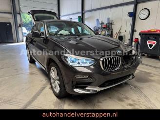 uszkodzony samochody osobowe BMW X4 xDrive 20 d Advantage 140KW Pano Leder Navi 2019/7
